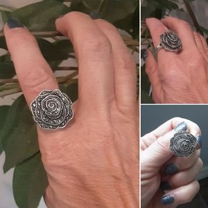 Sterling Silver & Marcasite ring